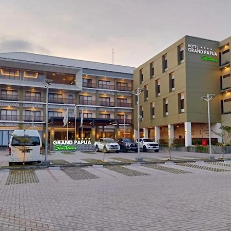 Grand Papua Hotel Sentani WEST PAPUA エクステリア 写真